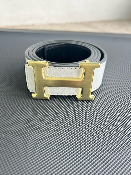The Unbranded Brand Accessories - Reversable H Belt White and Black Gold Buckle 1.5" 41"